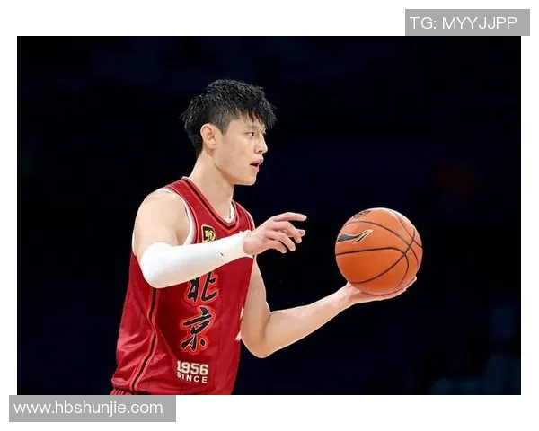 曾凡博：从青涩新星到篮球赛场的璀璨之光，未来可期的篮球梦想之路